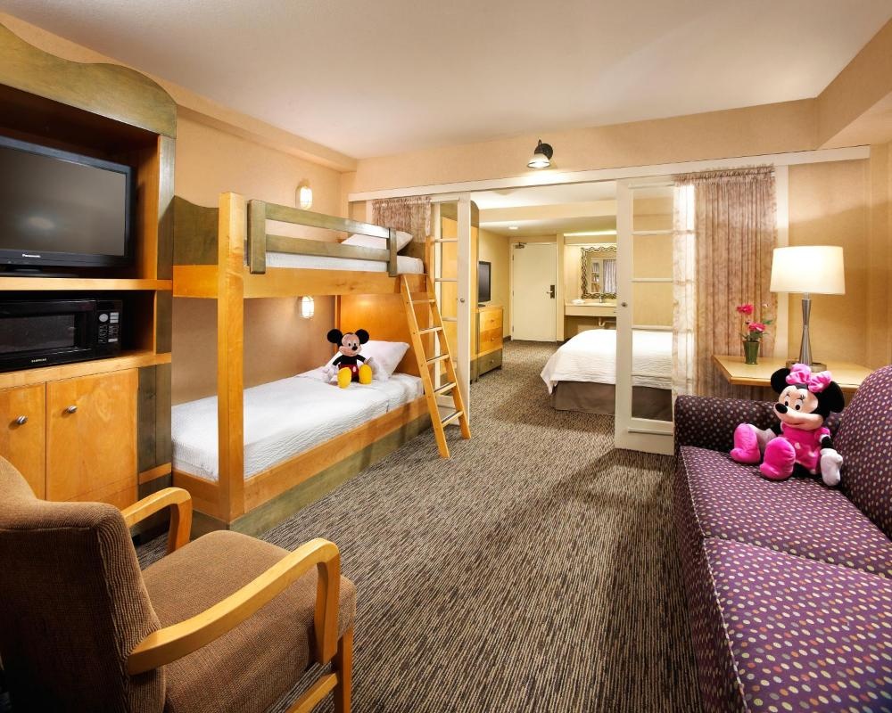Anaheim Portofino Inn & Suites Image 15