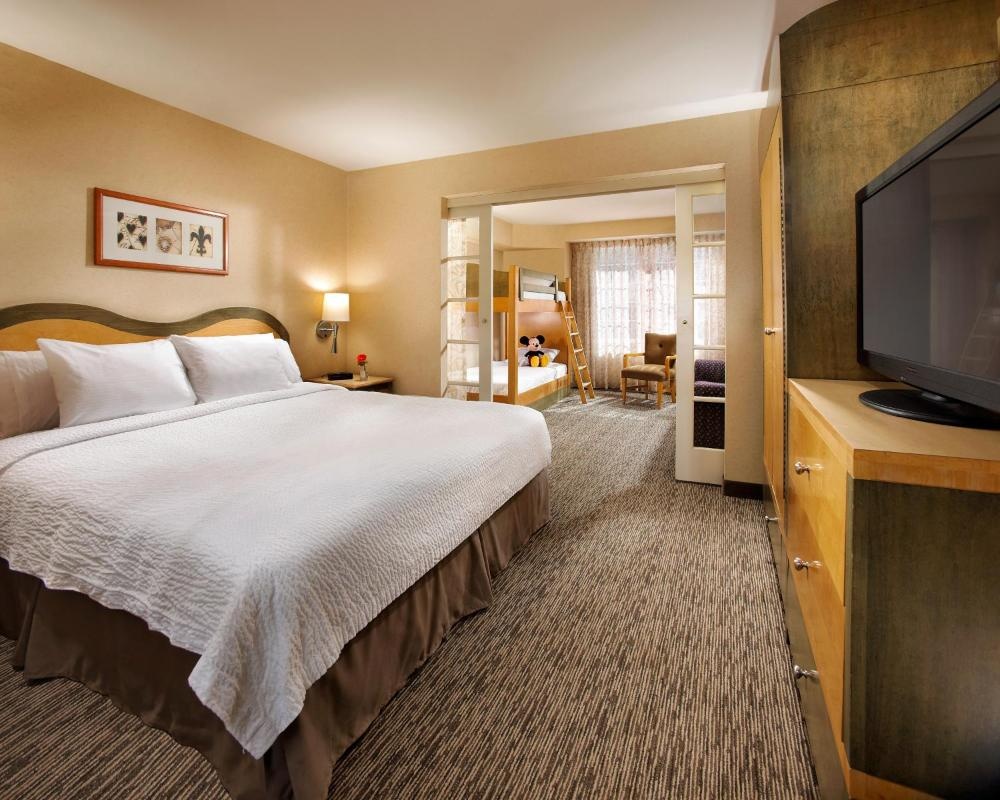 Anaheim Portofino Inn & Suites Image 16
